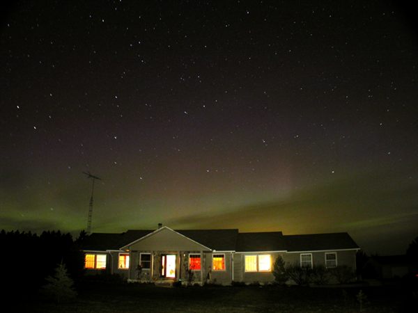 Aurora 11-09-04 Using Nikon (4 of 5)